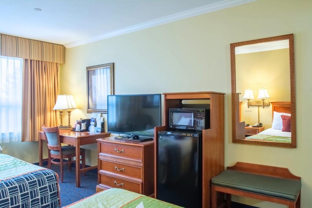 Anchorage Inn and Suites